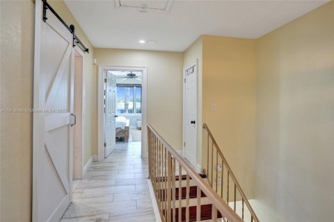 Condo in Fort Lauderdale, Florida, 2 bedrooms  № 1974533 - photo 22