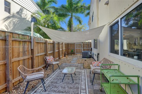 Condo in Fort Lauderdale, Florida, 2 bedrooms  № 1974533 - photo 27