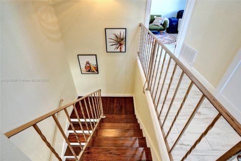 Condo in Fort Lauderdale, Florida, 2 bedrooms  № 1974533 - photo 13