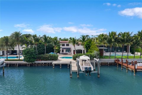 Casa en venta en Miami Beach, Florida, 5 dormitorios, 370.22 m2 № 2025156 - foto 27