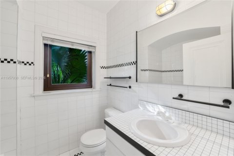 Casa en venta en Miami Beach, Florida, 5 dormitorios, 370.22 m2 № 2025156 - foto 21