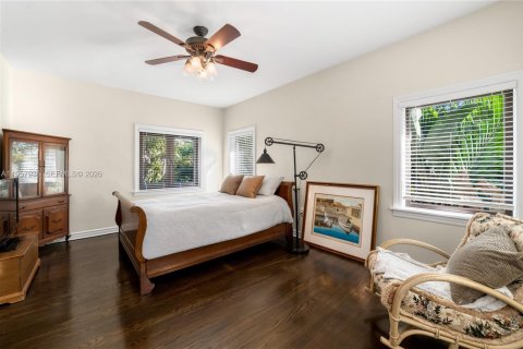 Casa en venta en Miami Beach, Florida, 5 dormitorios, 370.22 m2 № 2025156 - foto 20