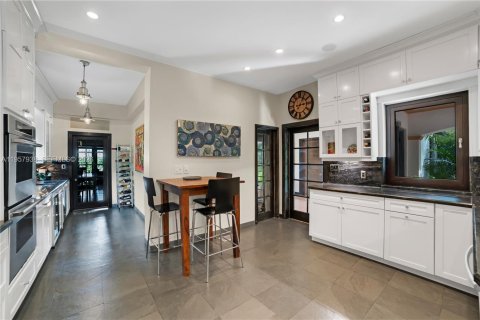 Casa en venta en Miami Beach, Florida, 5 dormitorios, 370.22 m2 № 2025156 - foto 11