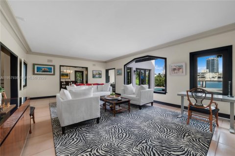 Casa en venta en Miami Beach, Florida, 5 dormitorios, 370.22 m2 № 2025156 - foto 8
