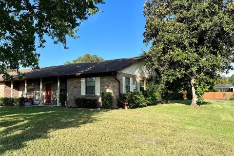 House in Kissimmee, Florida 4 bedrooms, 202.53 sq.m. № 1385229 - photo 2
