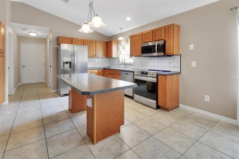 House in Paisley, Florida 2 bedrooms, 131.09 sq.m. № 2396322 - photo 15