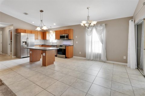 House in Paisley, Florida 2 bedrooms, 131.09 sq.m. № 2396322 - photo 13