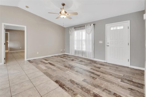 House in Paisley, Florida 2 bedrooms, 131.09 sq.m. № 2396322 - photo 11