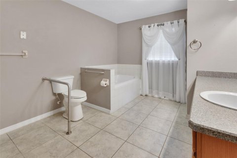 House in Paisley, Florida 2 bedrooms, 131.09 sq.m. № 2396322 - photo 25