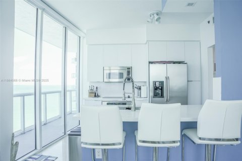 Купить кондоминиум в Майами-Бич, Флорида 2 спальни, 104.79м2, № 1957489 - фото 9