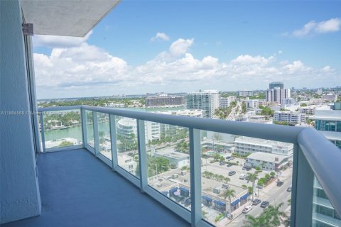 Купить кондоминиум в Майами-Бич, Флорида 2 спальни, 104.79м2, № 1957489 - фото 2