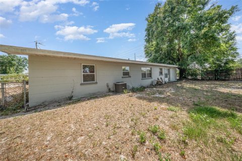 House in Winter Haven, Florida 3 bedrooms, 100.33 sq.m. № 1719007 - photo 23