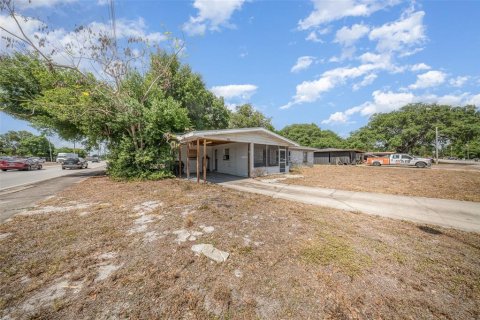 House in Winter Haven, Florida 3 bedrooms, 100.33 sq.m. № 1719007 - photo 3