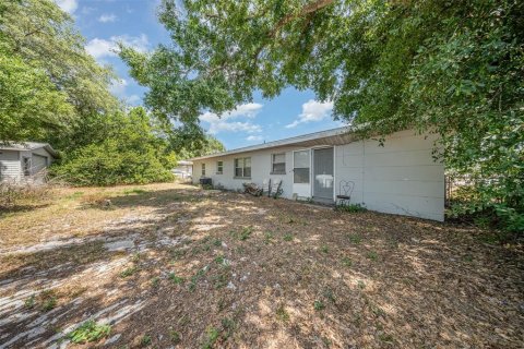 House in Winter Haven, Florida 3 bedrooms, 100.33 sq.m. № 1719007 - photo 22