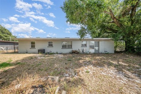 House in Winter Haven, Florida 3 bedrooms, 100.33 sq.m. № 1719007 - photo 21