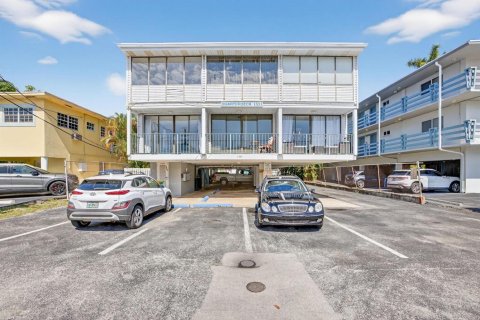 Copropriété à vendre à Fort Lauderdale, Floride: 2 chambres, 93.65 m2 № 2261162 - photo 26