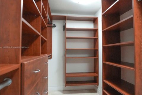 Снять в аренду кондоминиум в Майами-Бич, Флорида 2 спальни, 118.08м2, № 2019498 - фото 15