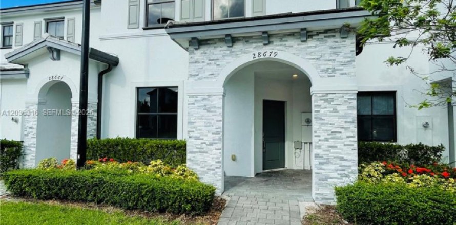 Villa ou maison à Homestead, Floride 4 chambres, 149.76 m2 № 2084256