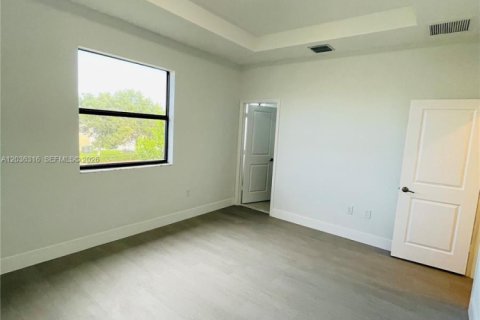 Villa ou maison à louer à Homestead, Floride: 4 chambres, 149.76 m2 № 2084256 - photo 12