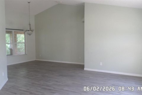 Villa ou maison à vendre à Deltona, Floride: 4 chambres, 199.74 m2 № 2207246 - photo 2