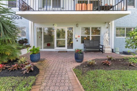 Condo in Fort Lauderdale, Florida, 2 bedrooms  № 2382061 - photo 29