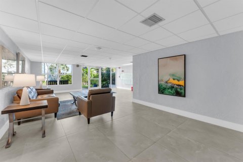 Condo in Fort Lauderdale, Florida, 2 bedrooms  № 2382061 - photo 30