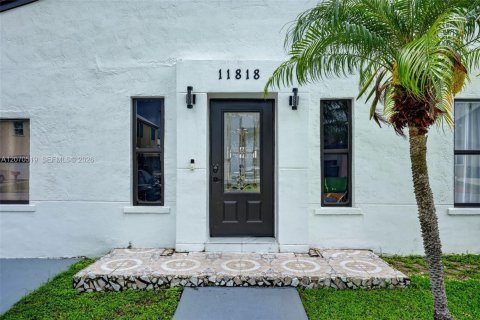 Casa en venta en Homestead, Florida, 4 dormitorios, 157.84 m2 № 2303768 - foto 5