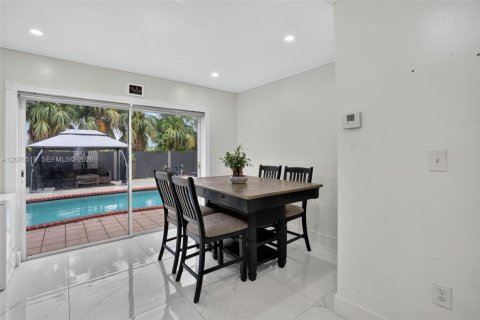 Casa en venta en Homestead, Florida, 4 dormitorios, 157.84 m2 № 2303768 - foto 11