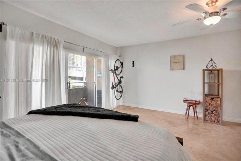 Copropriété à louer à Hallandale Beach, Floride: 50.63 m2 № 1971212 - photo 8