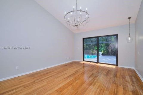 Casa en venta en Bonita Springs, Florida, 4 dormitorios № 2077473 - foto 27