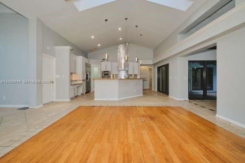 Casa en venta en Bonita Springs, Florida, 4 dormitorios № 2077473 - foto 15
