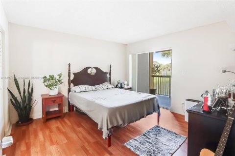 Condominio en venta en Tamarac, Florida, 3 dormitorios, 98.29 m2 № 1804291 - foto 20