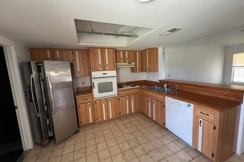 Villa ou maison à vendre à Edgewater, Floride: 3 chambres, 127.46 m2 № 2096861 - photo 9