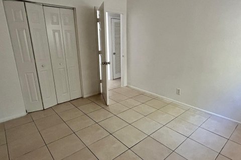 Apartment in Lauderhill, Florida 2 bedrooms, 74.32 sq.m. № 2250990 - photo 6
