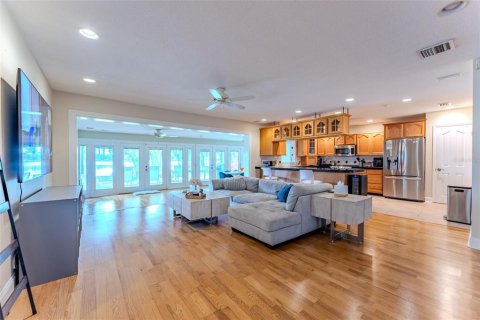 Casa en alquiler en Orlando, Florida, 3 dormitorios, 239.69 m2 № 1914012 - foto 6