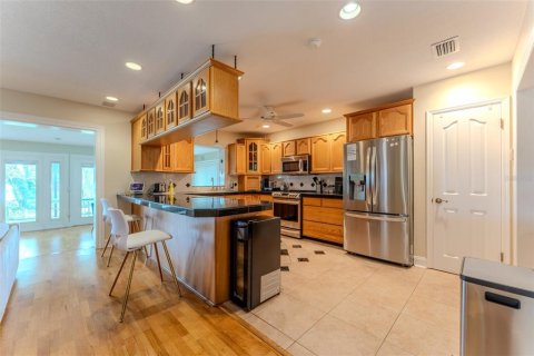 Casa en alquiler en Orlando, Florida, 3 dormitorios, 239.69 m2 № 1914012 - foto 9