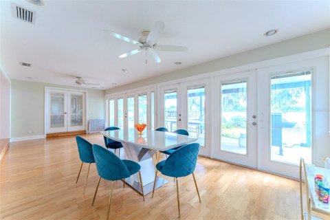 Casa en alquiler en Orlando, Florida, 3 dormitorios, 239.69 m2 № 1914012 - foto 10