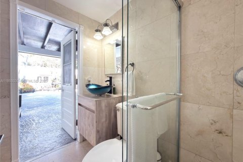 Villa ou maison à vendre à Pinecrest, Floride: 8 chambres, 444.44 m2 № 2007579 - photo 28