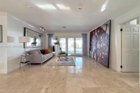 Villa ou maison à vendre à Pinecrest, Floride: 8 chambres, 444.44 m2 № 2007579 - photo 13