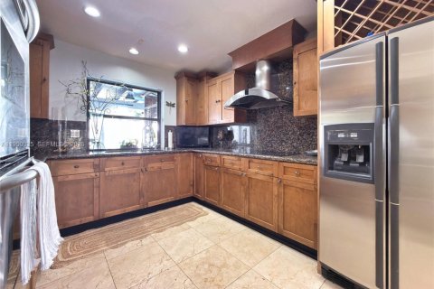 Villa ou maison à vendre à Pinecrest, Floride: 8 chambres, 444.44 m2 № 2007579 - photo 19