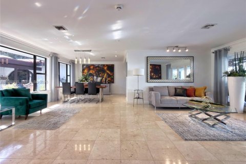 Villa ou maison à vendre à Pinecrest, Floride: 8 chambres, 444.44 m2 № 2007579 - photo 14