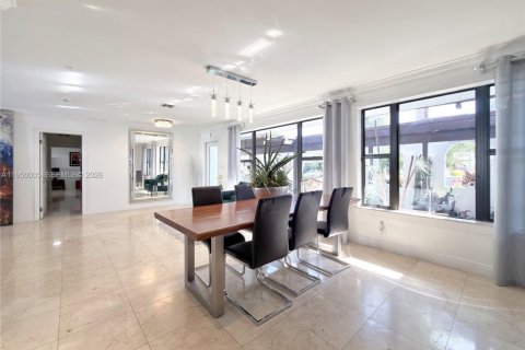 Villa ou maison à vendre à Pinecrest, Floride: 8 chambres, 444.44 m2 № 2007579 - photo 16