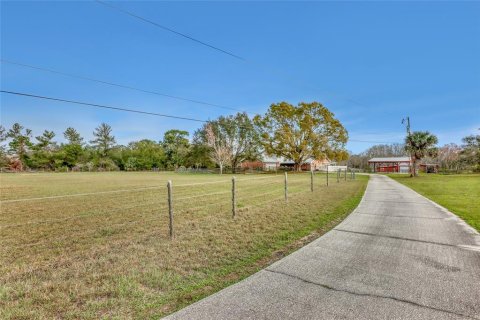 Casa en venta en Mims, Florida, 3 dormitorios, 283.54 m2 № 1876404 - foto 1