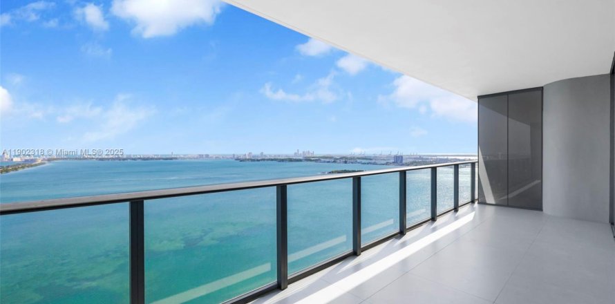 Condo in Miami, Florida, 1 bedroom  № 1953764