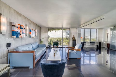 Condominio en venta en Miami, Florida, 2 dormitorios, 113.25 m2 № 2192124 - foto 3
