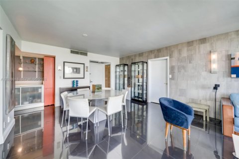 Condominio en venta en Miami, Florida, 2 dormitorios, 113.25 m2 № 2192124 - foto 6