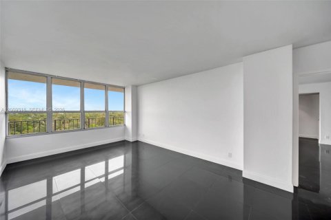 Condominio en venta en Miami, Florida, 2 dormitorios, 113.25 m2 № 2192124 - foto 20