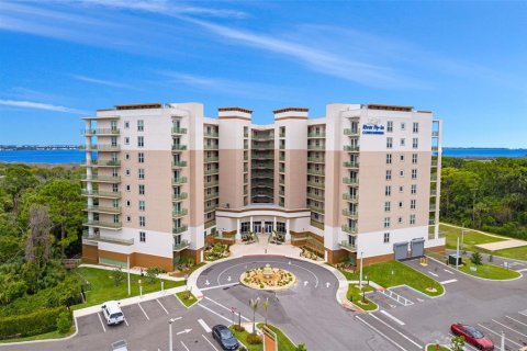 Condo in Merrit Island, Florida, 2 bedrooms № 2259132