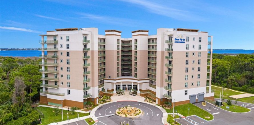 Condo in Merrit Island, Florida, 2 bedrooms  № 2259132