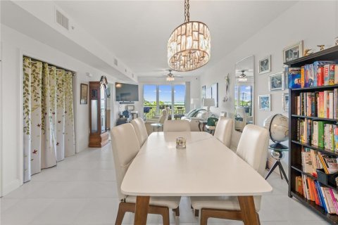 Condo in Merrit Island, Florida, 2 bedrooms  № 2259132 - photo 12